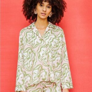 Dazey LA DAZEY BRAND Reflect Baggy Button Up